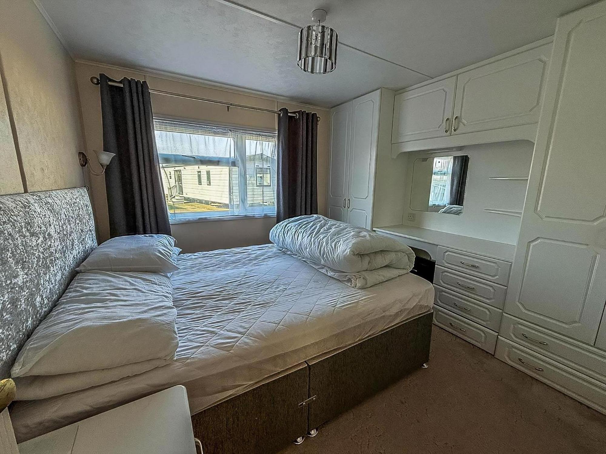 Gorgeous With Decking At Southview In Ref 33093v Lodge
